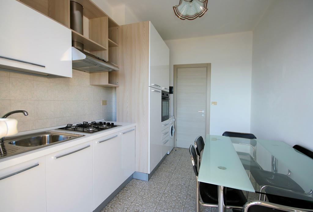 Terry Apartment Marina dʼMarina dʼAndora 外观 照片