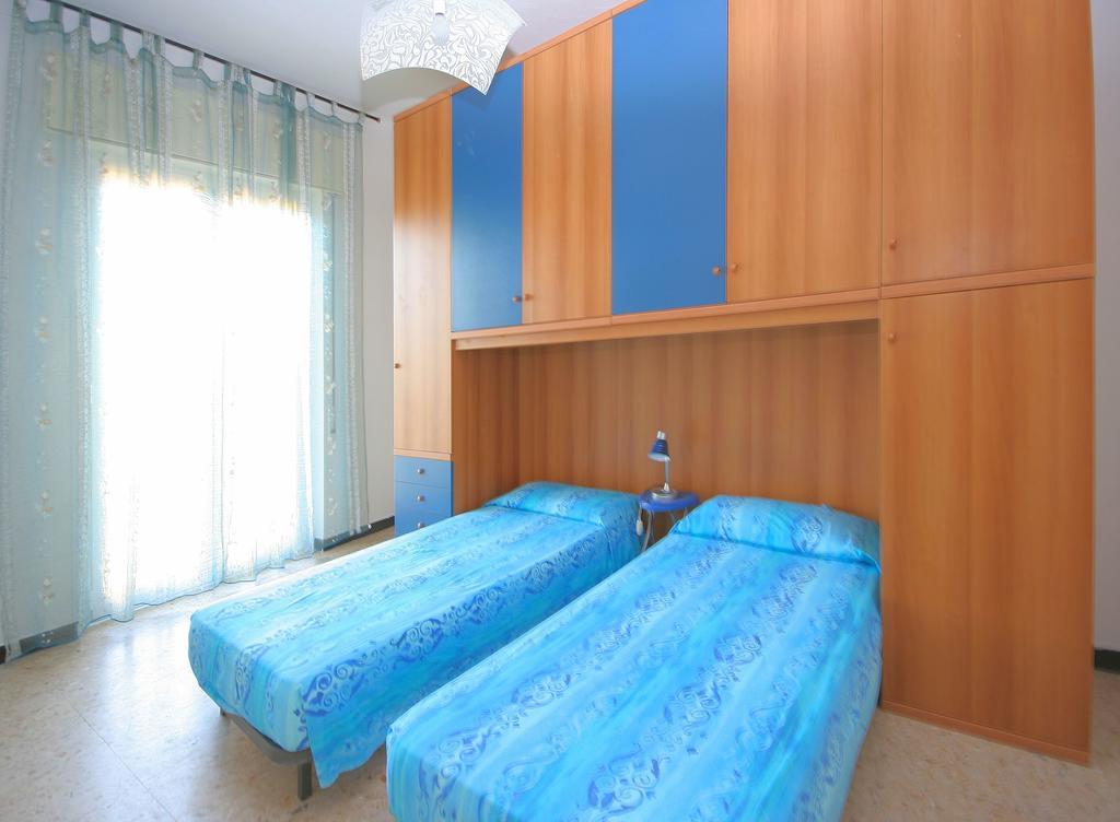 Terry Apartment Marina dʼMarina dʼAndora 外观 照片